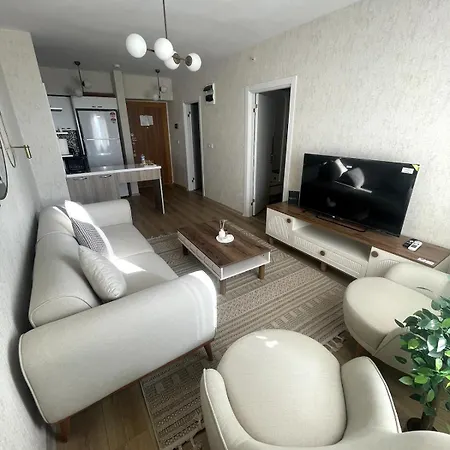 Luxe Ay37 Apartment